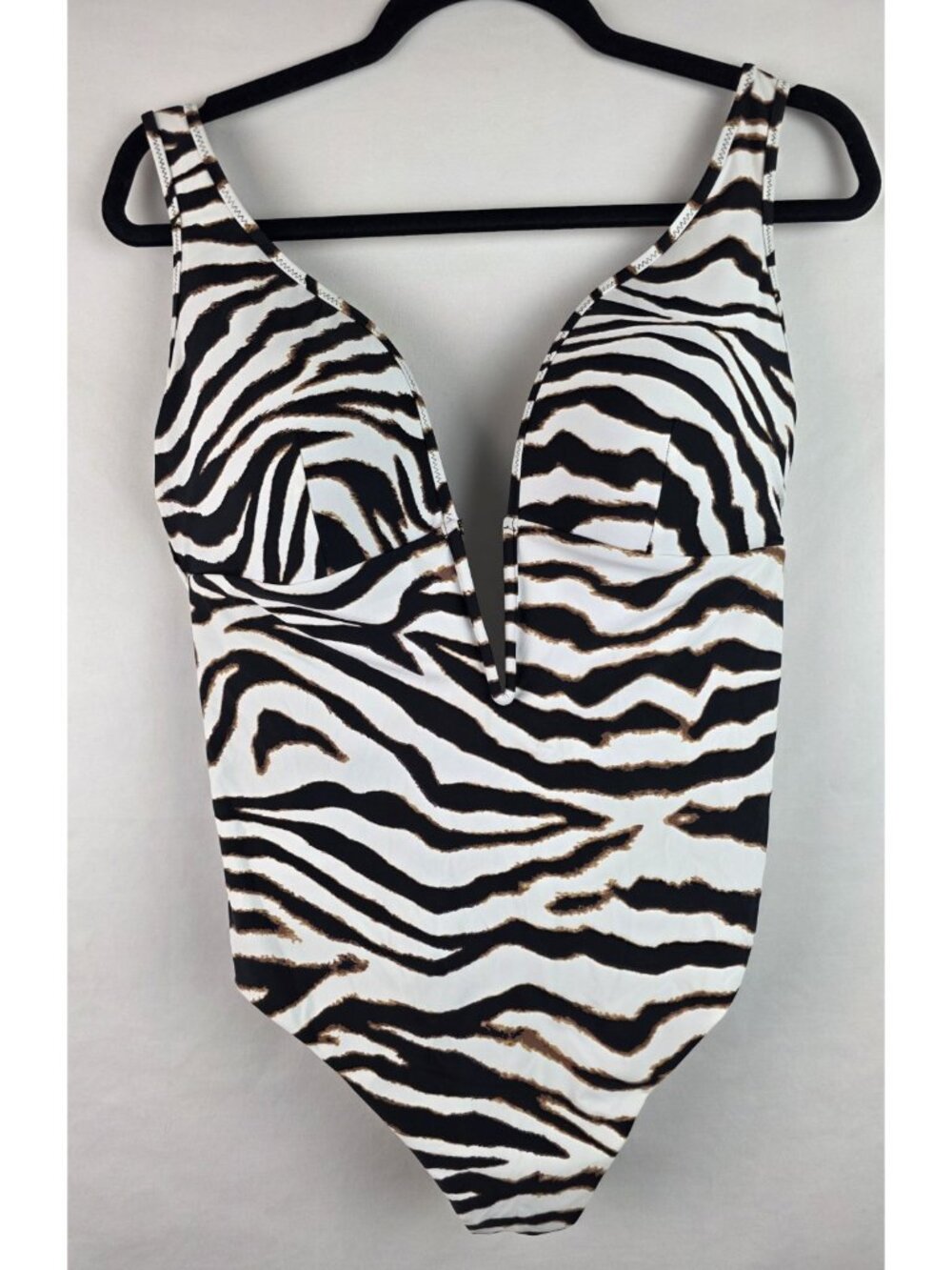 Bar iii Womens One Piece Swimsuit Size XL Black White Zebra Stripe Swimsuit Swim